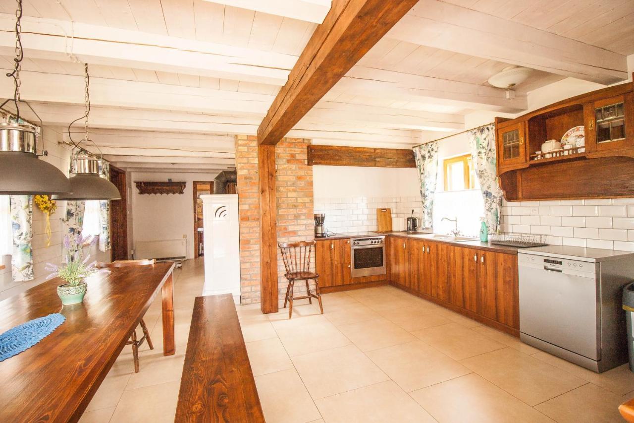 Holiday House Folwark Jelen Poniklica Exterior photo